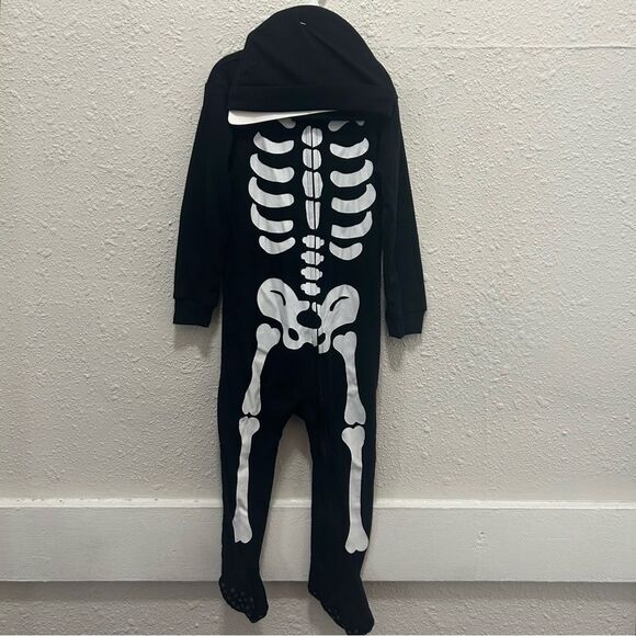 Other - Modern Kids Skeleton Halloween Footie Pajamas with Hat NEW 24M